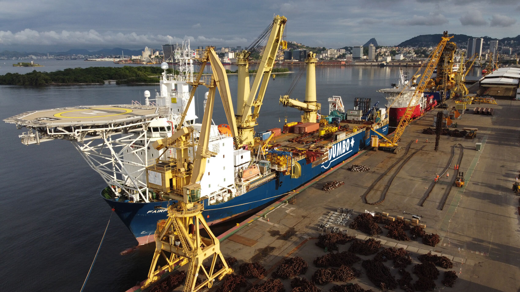 Petrobras torpedo torpedo pile mooring system