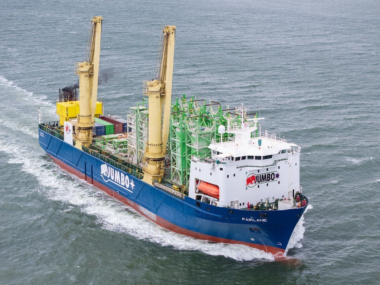 Delivery of Grout Silos to Vlissingen, jumbo fairlane, heavy lift vessel, jumbo maritime